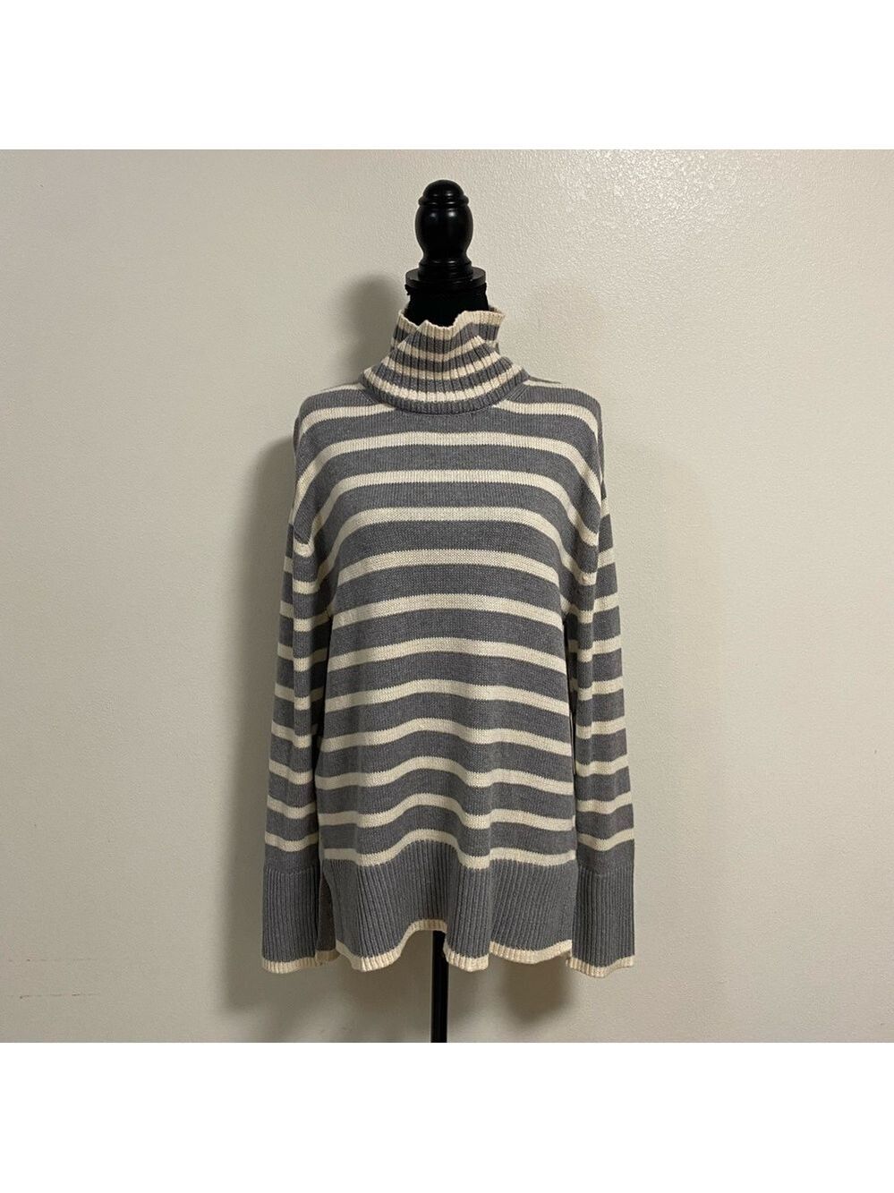 Lucky Brand Sweater Women Size Small Cream Gray Stripe cotton blend Sweater NWT